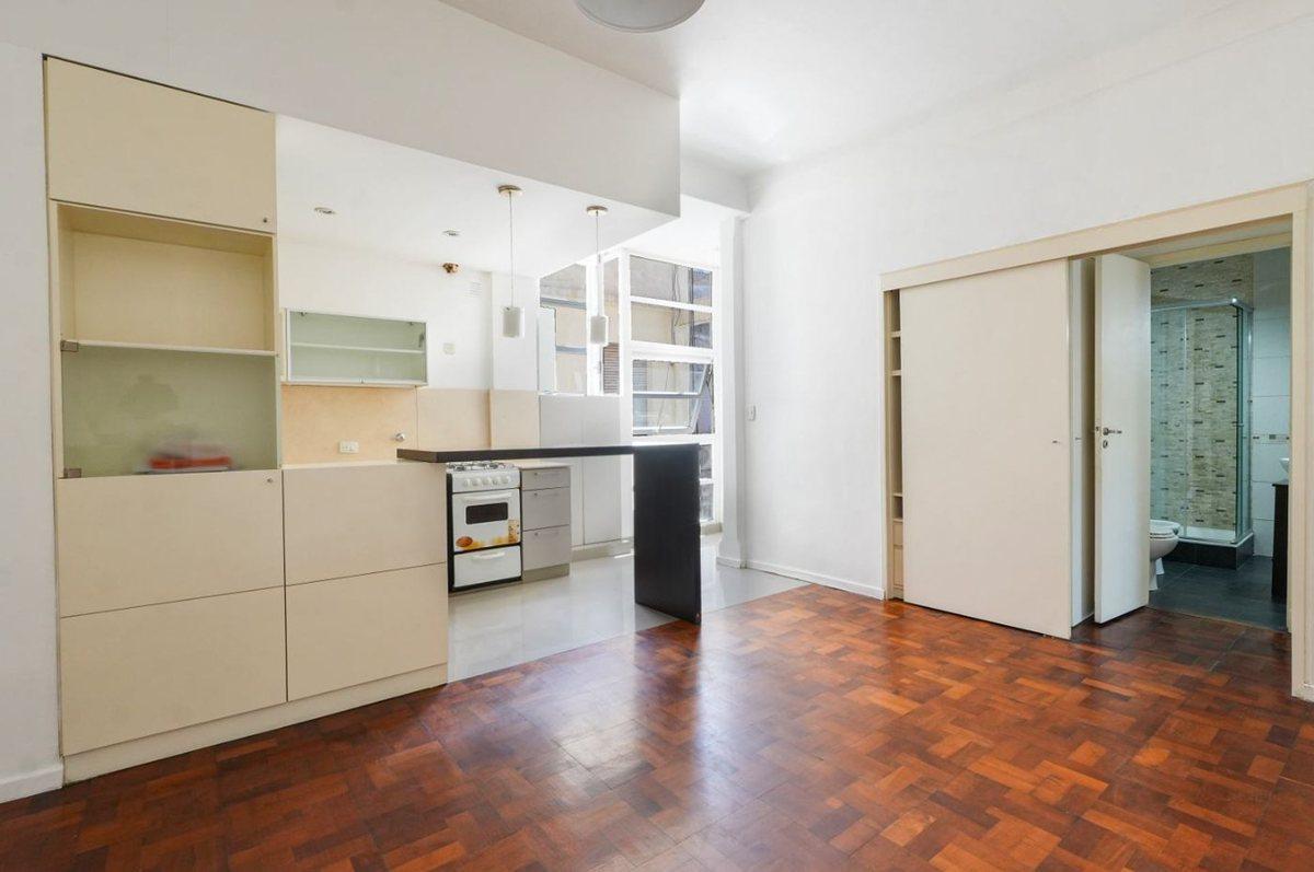 Foto de VENTA PH 4 AMB + DEPENDENCIA BALCON - CABALLITO, imagen 3