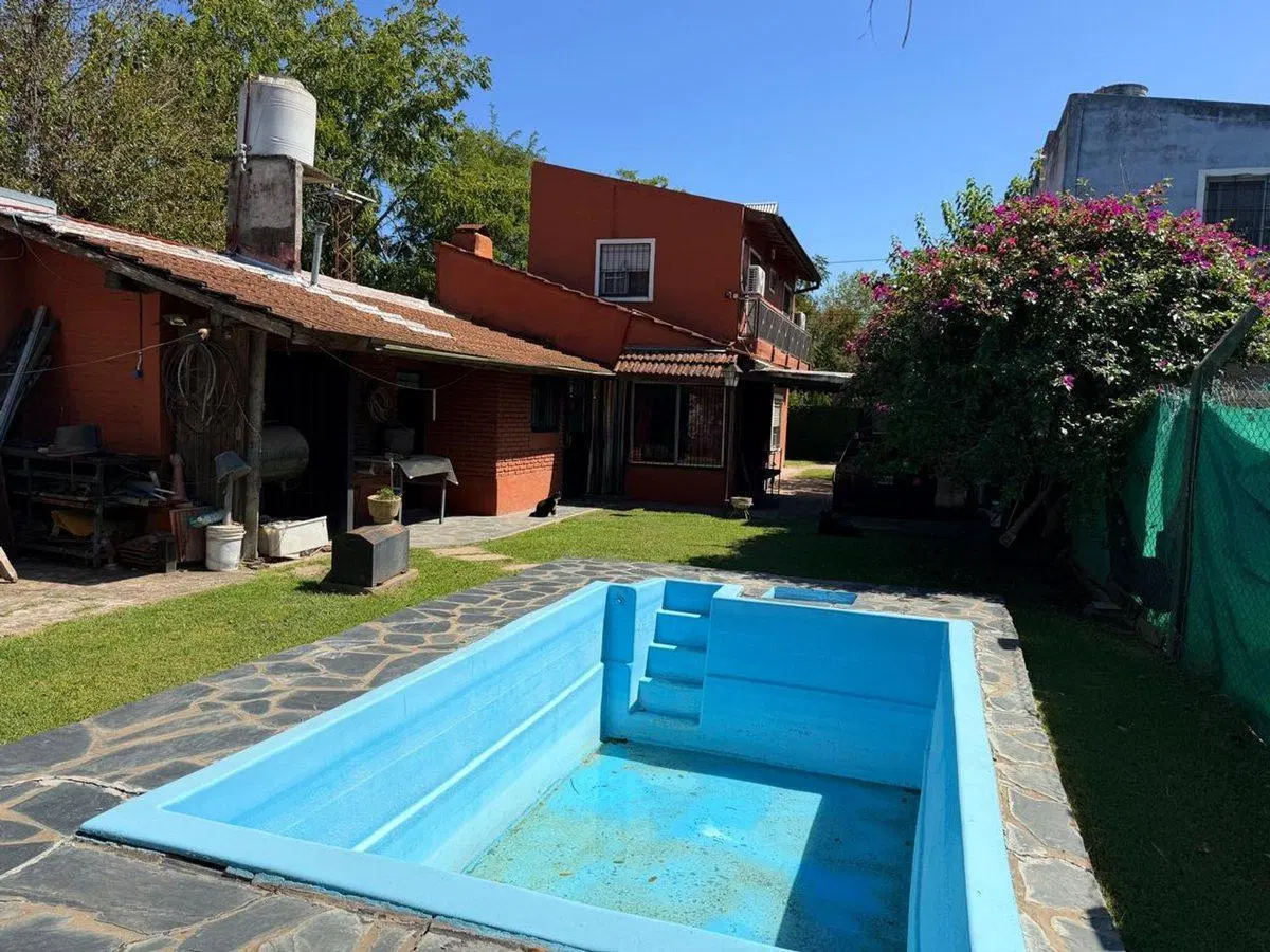 Venta Casa 4 ambientes Del Viso Jardin Pileta 3