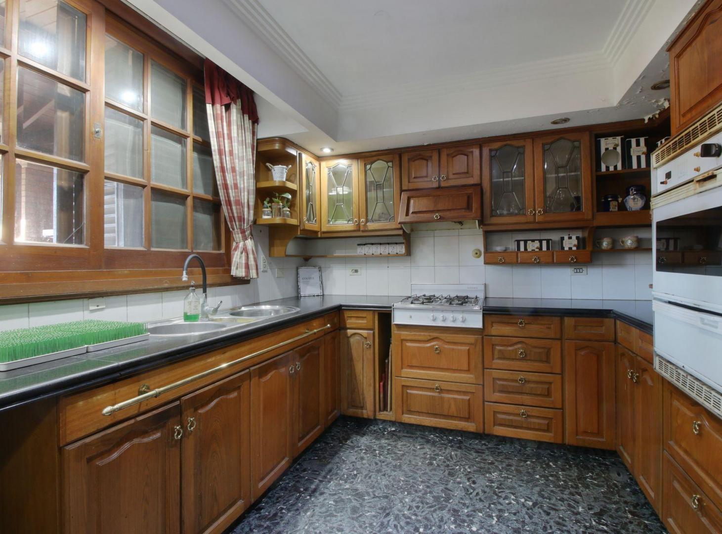 Foto de VENTA CASA 5 AMB./ JARDIN/ COCHERAS S. A. DE PADUA, imagen 3