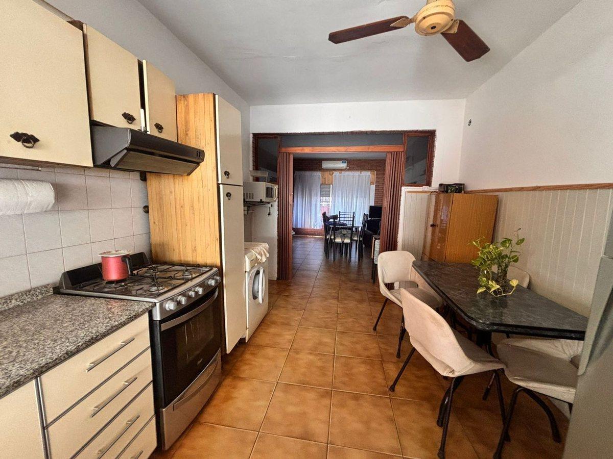 Foto de VENTA CASA + DUPLEX DE 3 AMBIENTES C/U CON PATIO, imagen 5