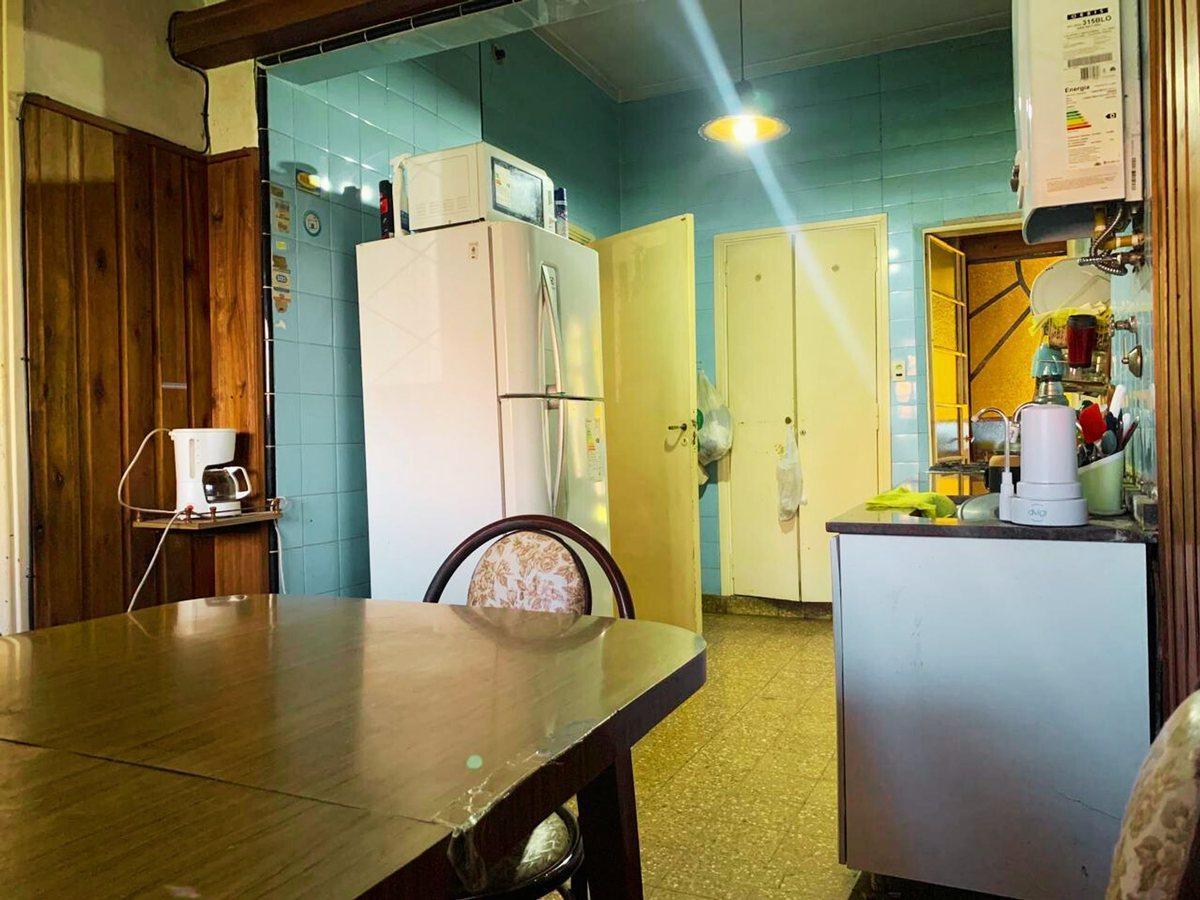 Foto de VENTA CASA 4 AMB C/COCHERA JARDIN CASTELAR CENTRO, imagen 5