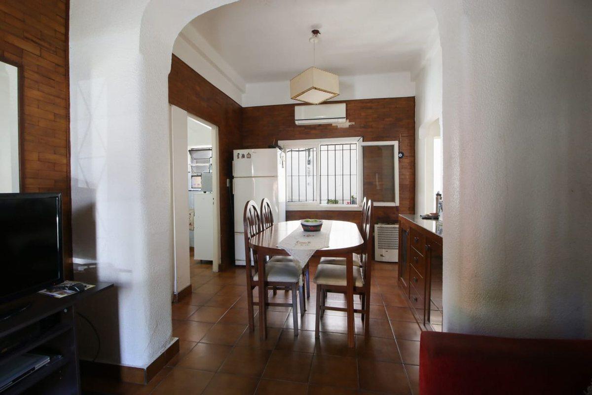 Foto de VENTA PH DE 3 AMB MONTECASTRO CON PATIO Y TERRAZA, imagen 1