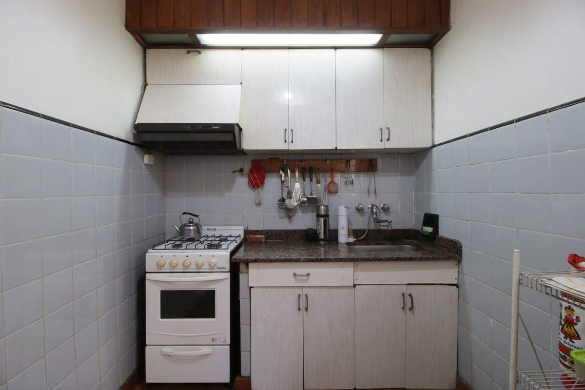 Foto de VENTA PH DE 3 AMB MONTECASTRO CON PATIO Y TERRAZA, imagen 3