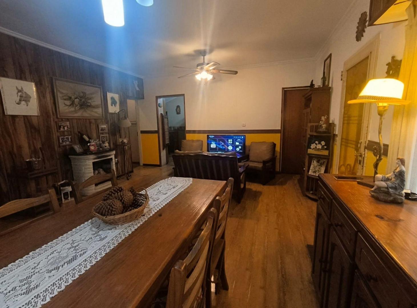 Foto de VENTA CASA 4 AMB. + DEPTO 2 AMB. EN LINIERS, imagen 5