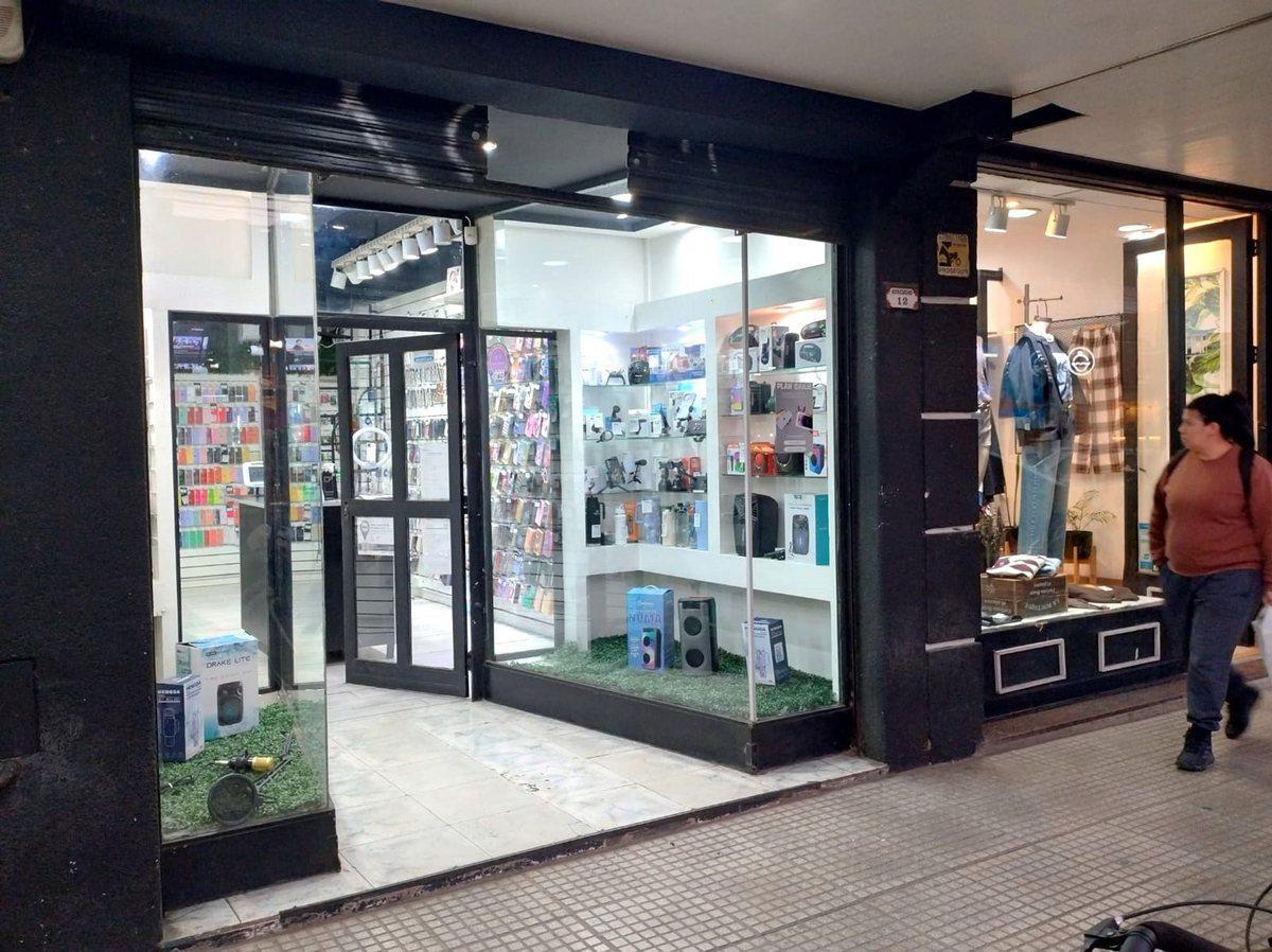 Foto de VENTA LOCAL COMERCIAL-2 PISOS-OPORTUNIDAD UNICA, imagen 4