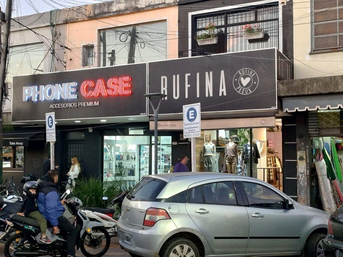 Foto de VENTA LOCAL COMERCIAL-2 PISOS-OPORTUNIDAD UNICA, imagen 2