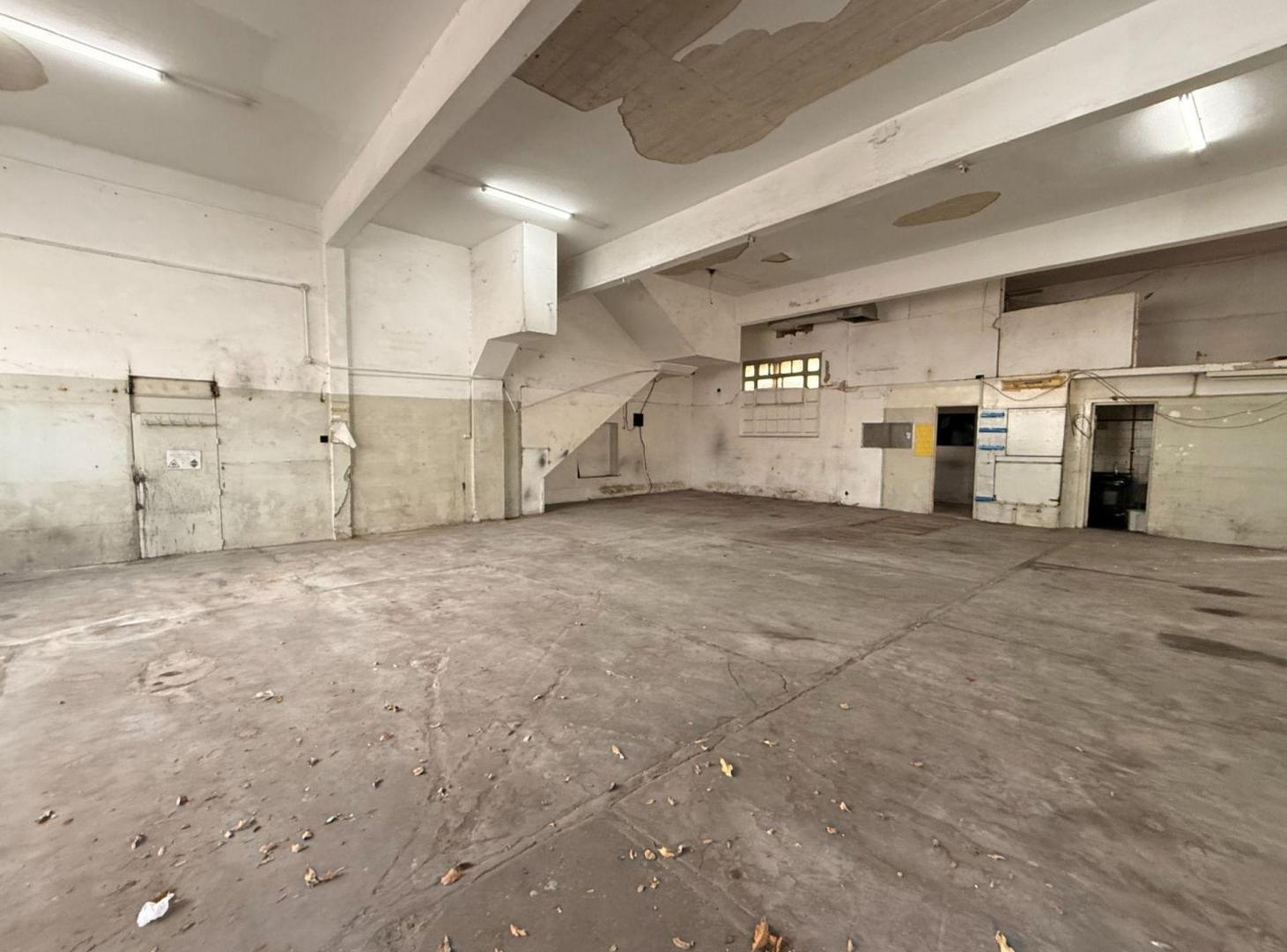 Foto de ALQUILER DEPÓSITO/TALLER 165m² EN ESQUINA- PALERMO, imagen 2