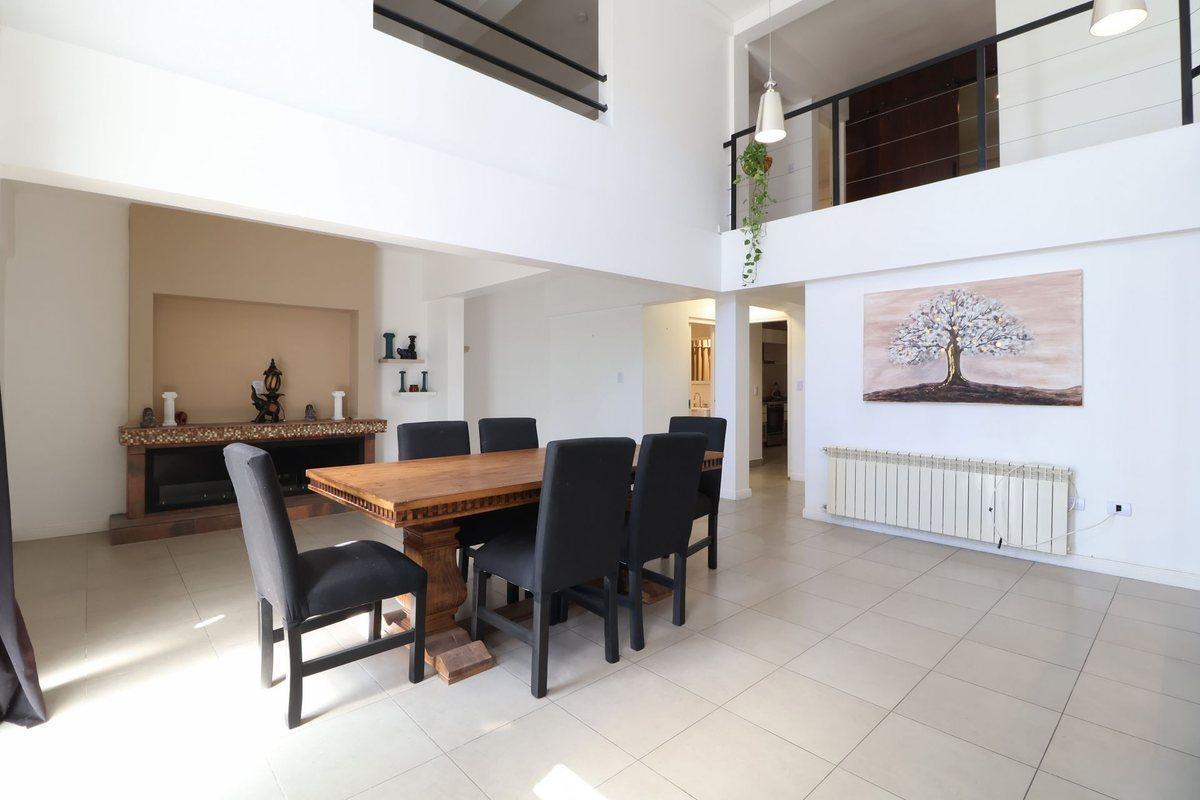 Foto de Venta depto 5amb Icon Arcos Pilar c/cochera, imagen 1