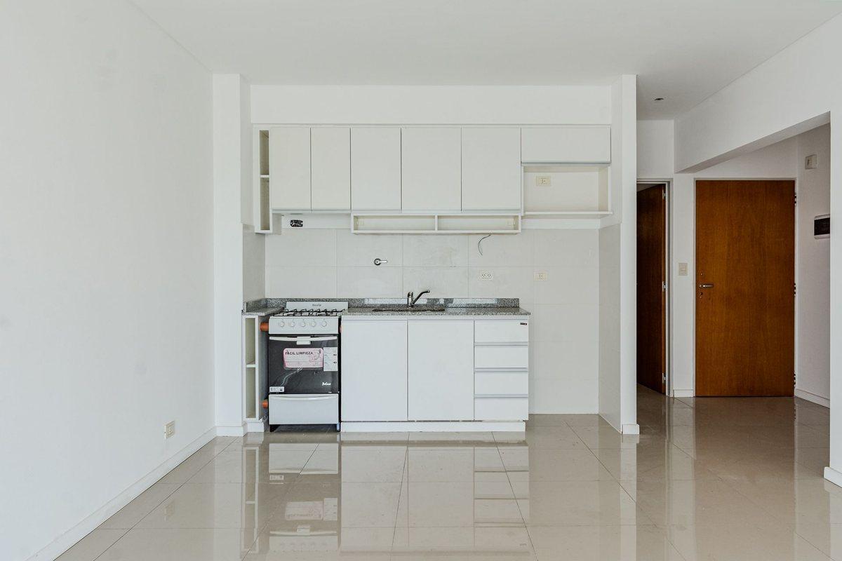 Foto de VENTA 2 AMB COCHERA CTRO V.BALLESTER APTO CRÉDITO, imagen 1