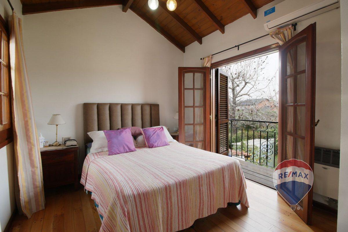 Foto de Casa 5amb Lote Grande Aranjuez Country OPORTUNIDAD, imagen 1