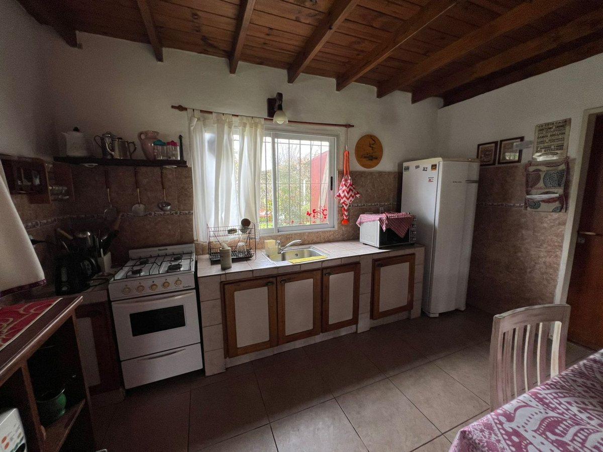 Foto de CASA VENTA 3 AMB SAKURA CON PILETA /QUINCHO/COCHE, imagen 4