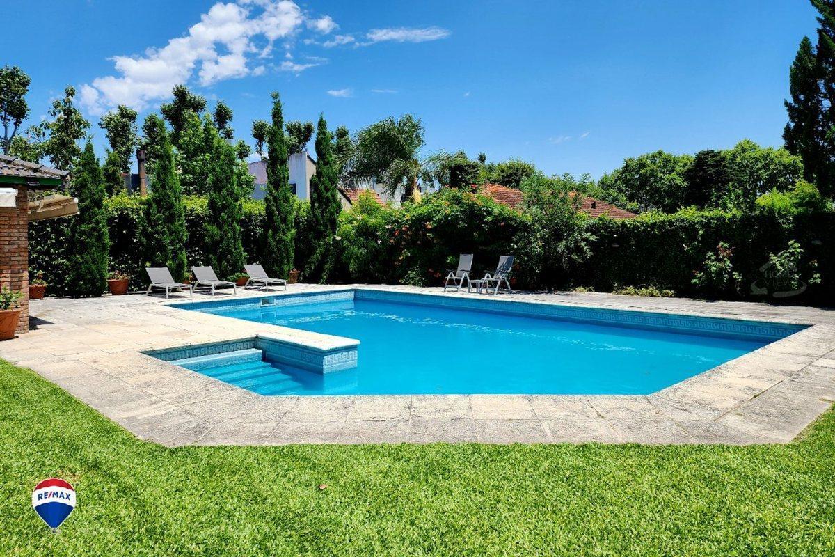 Foto de VENTA CASA LA LUCILA /V. LOPEZ- 1669 MTS DE JARDIN, imagen 3