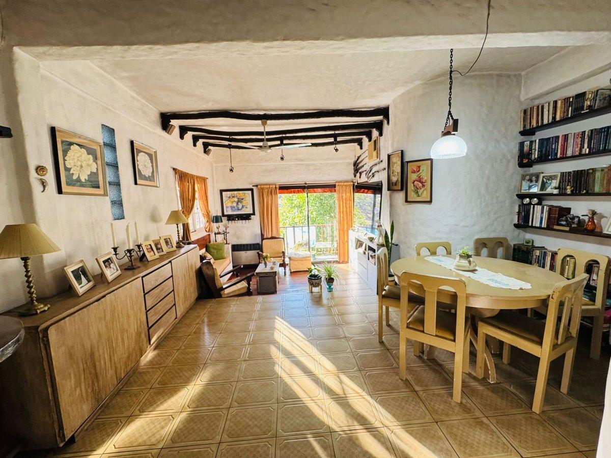 Foto de CASA VENTA 5 AMB PATIO TERRAZA COCHERA SAAVEDRA, imagen 3