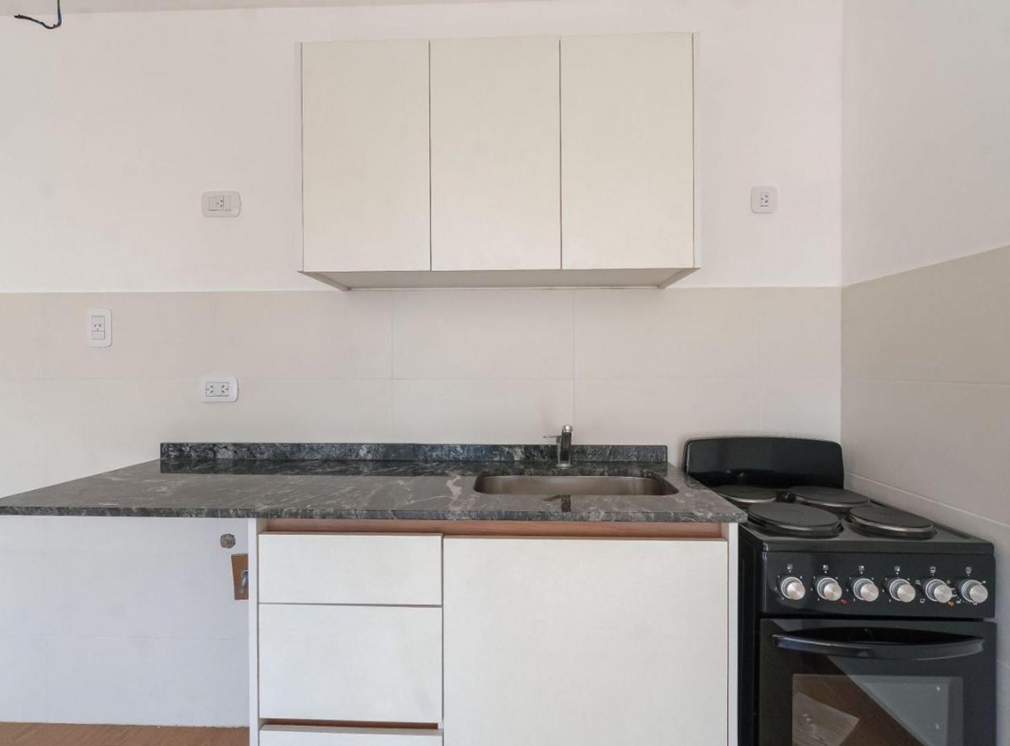 Foto de VENTA DEPTO 2 AMB FRENTE BALCON SAN CRISTOBAL, imagen 2
