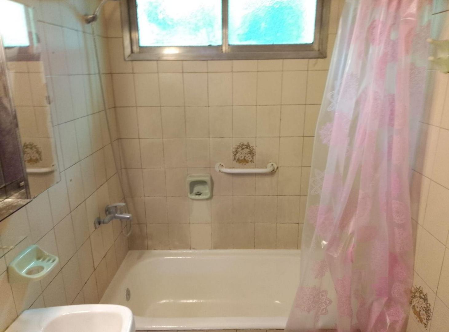 Foto de VENTA Depto 4 amb en Barrio Autopista Ricchieri, imagen 4