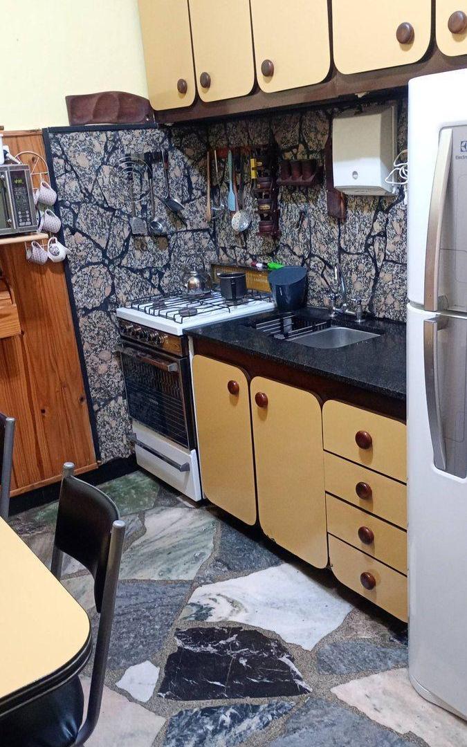 Foto de VENTA CASA MULTIFAMILIAR 4 PH. CON GARAGE OLIVOS, imagen 2