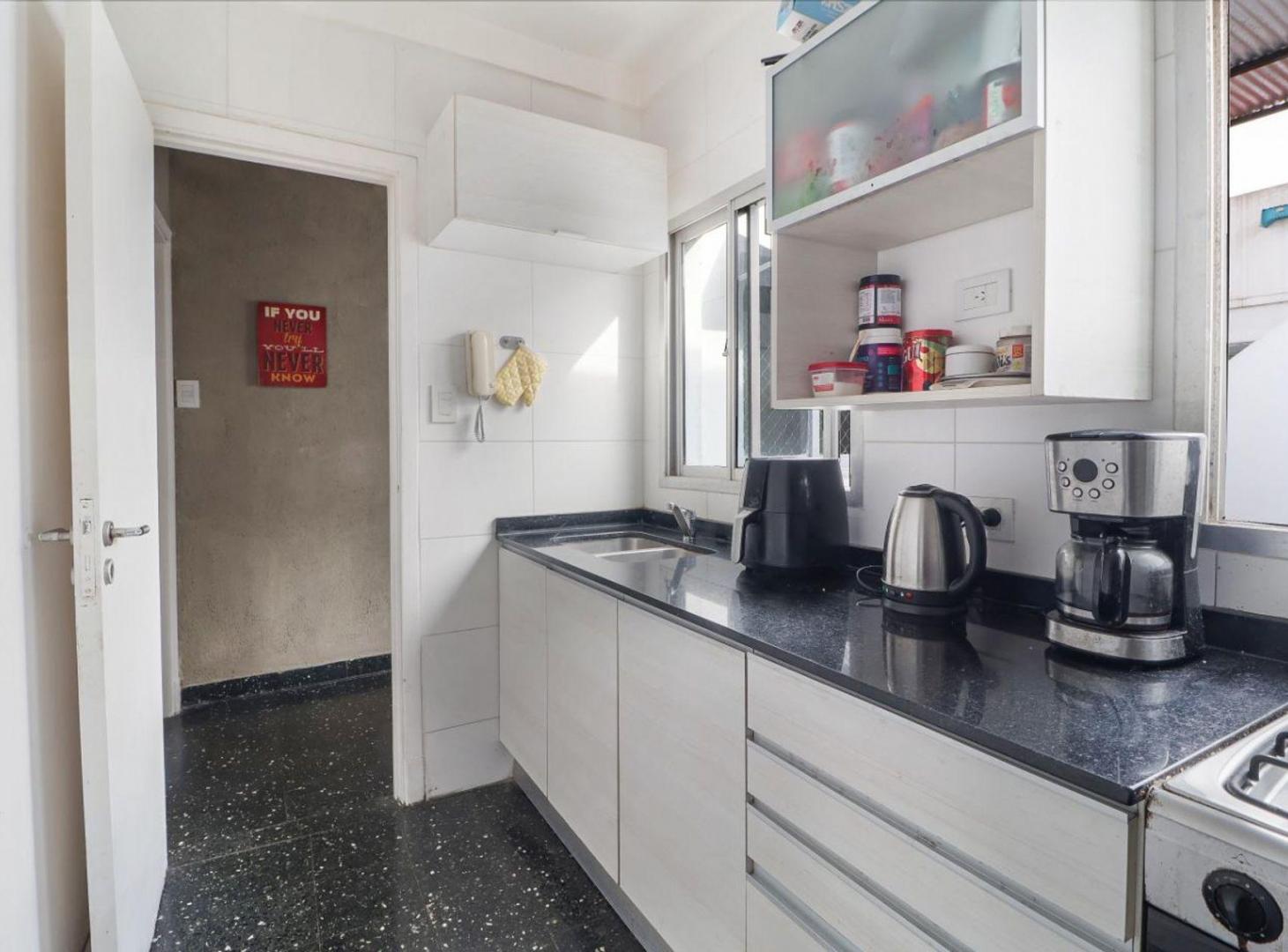 Foto de VENTA PH 4 AMB PARQUE AVELLANEDA APTO CREDITO, imagen 3
