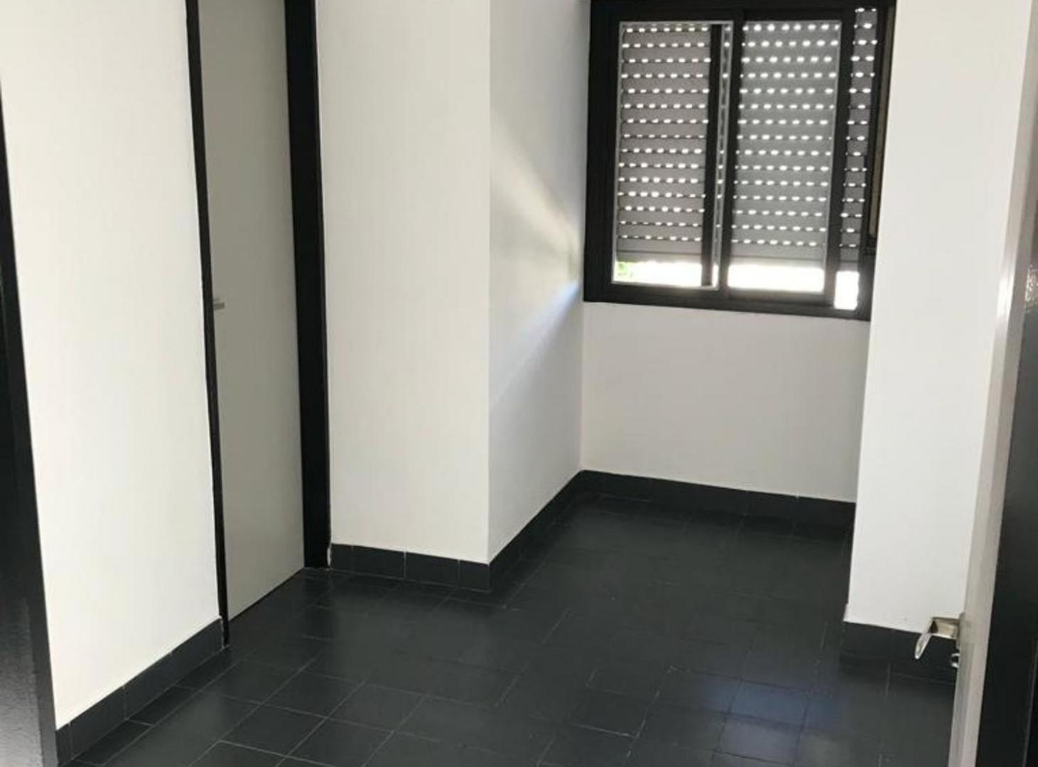 Foto de Venta Casa con Taller o deposito, imagen 4