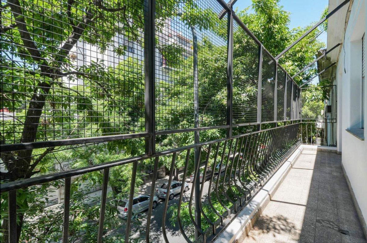 Foto de VENTA PH 4 AMB + DEPENDENCIA BALCON - CABALLITO, imagen 3