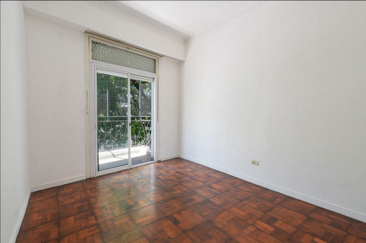 Foto de VENTA PH 4 AMB + DEPENDENCIA BALCON - CABALLITO, imagen 2
