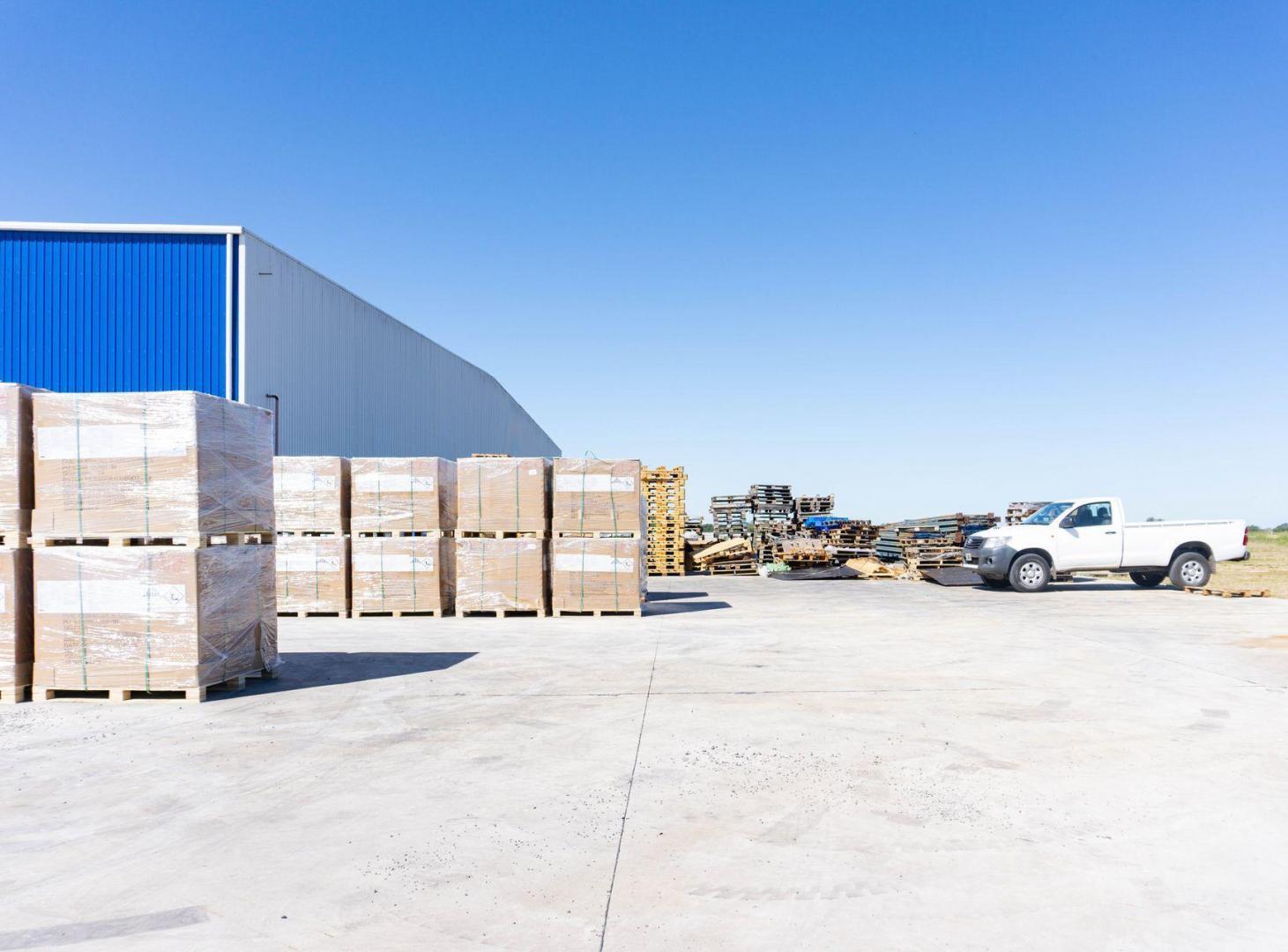 Foto de ALQUILER NAVE INDUSTRIAL DE 3500M2 - ZARATE, imagen 1