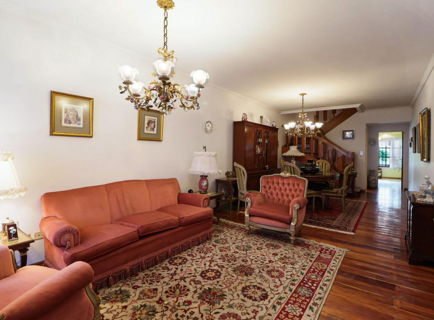 Foto de VENTA OLIVOS TRIPLEX 5 AMB 2 BAÑOS JARDIN PARRILLA, imagen 5