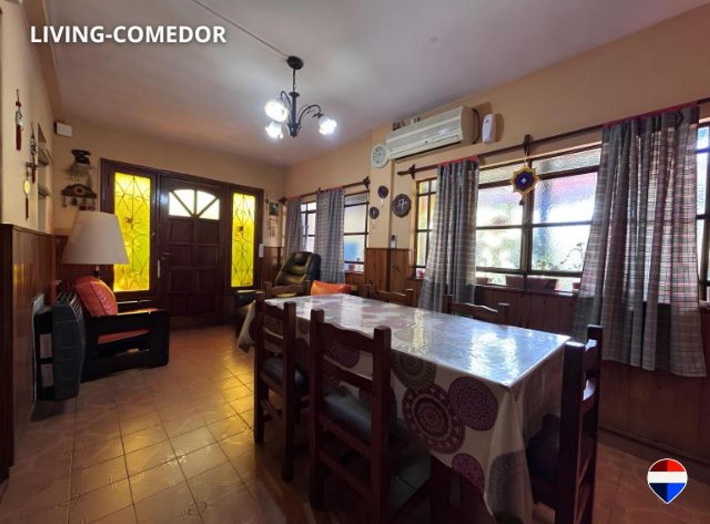 Foto de VENTA CASA 4 AMB + MONO + DOS LOCALES MORON, imagen 2
