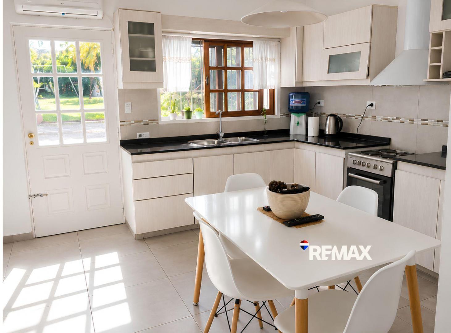 Foto de Casa en Venta. 4 Amb. Jardín. Villa Ballester., imagen 4