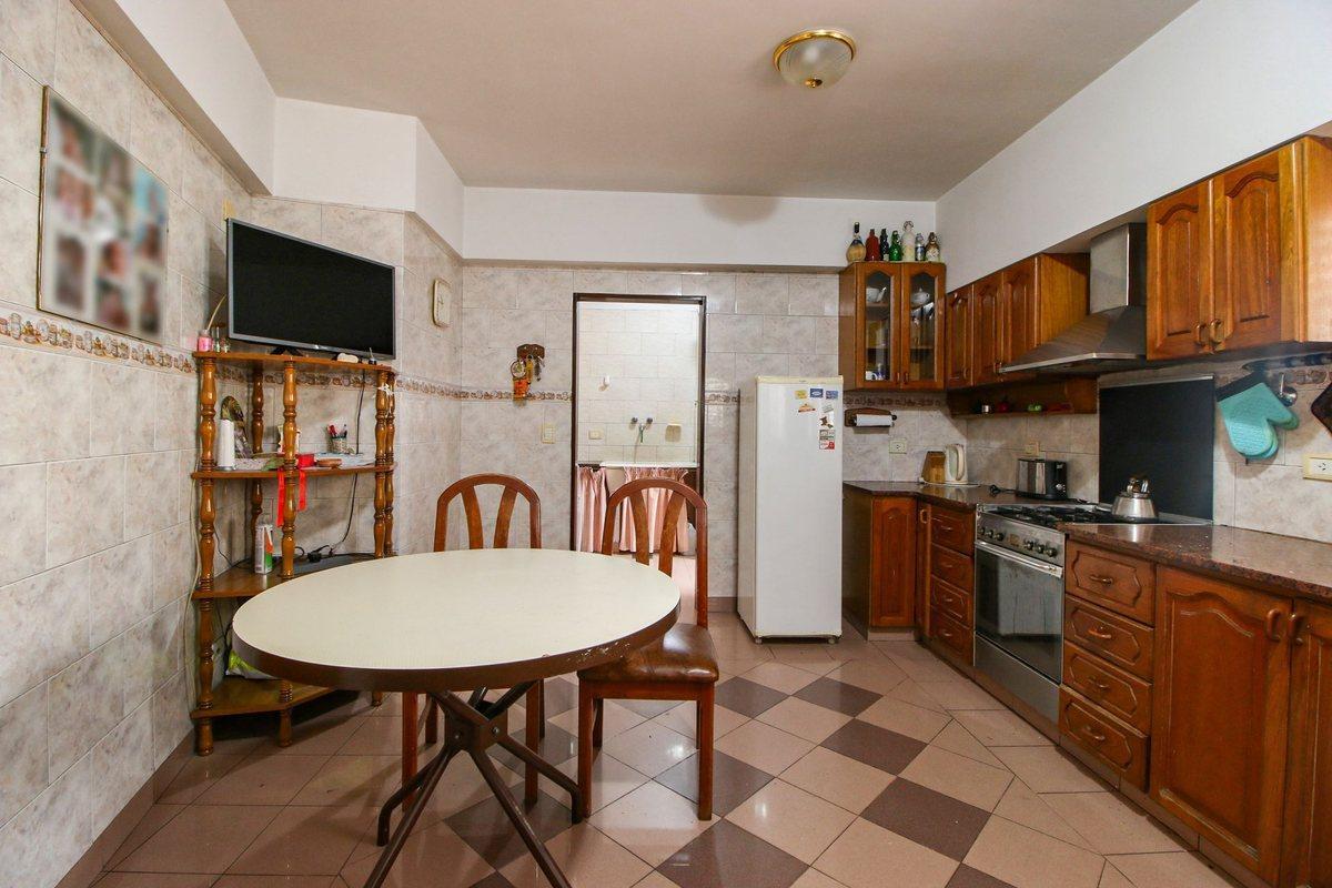 Foto de VENTA CASA 6 AMBIENTES DE CATEGORIA EN MATADEROS, imagen 5