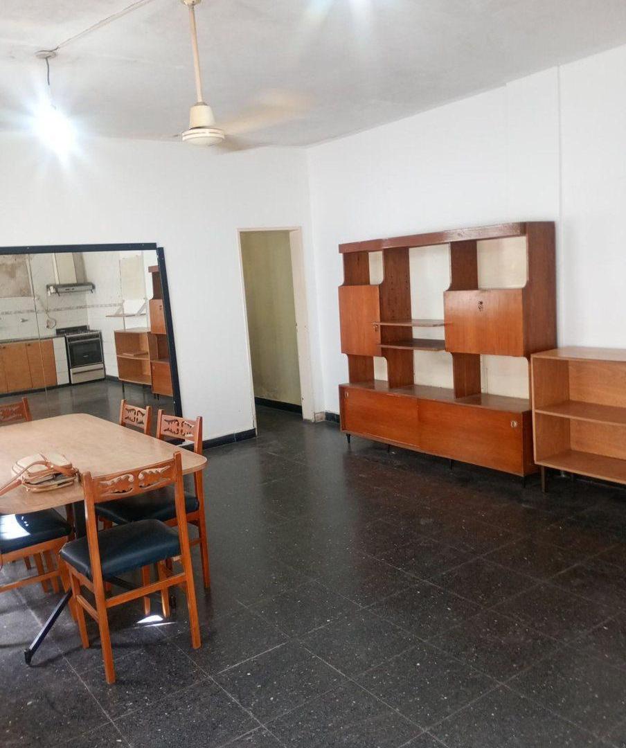 Foto de VENTA CASA MULTIFAMILIAR 2 PHS.COCHERA AVELLANEDA, imagen 2