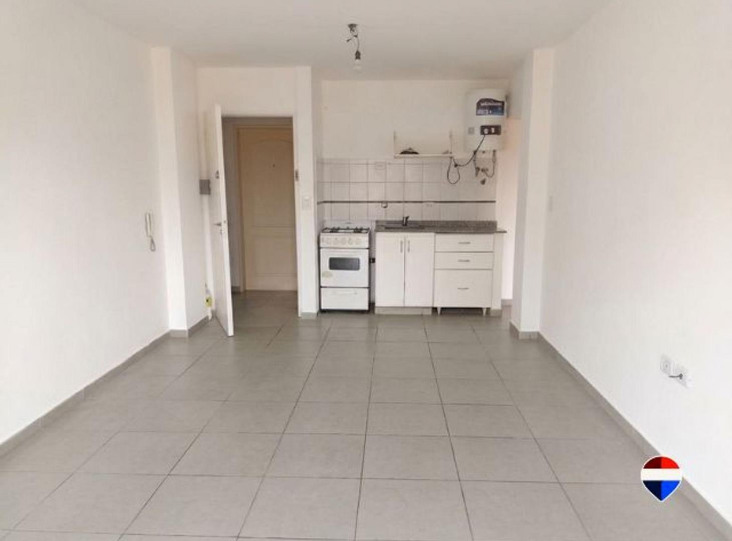 Foto de VENTA DEPARTAMENTO 2 AMBIENTES CON COCHERA HAEDO, imagen 4