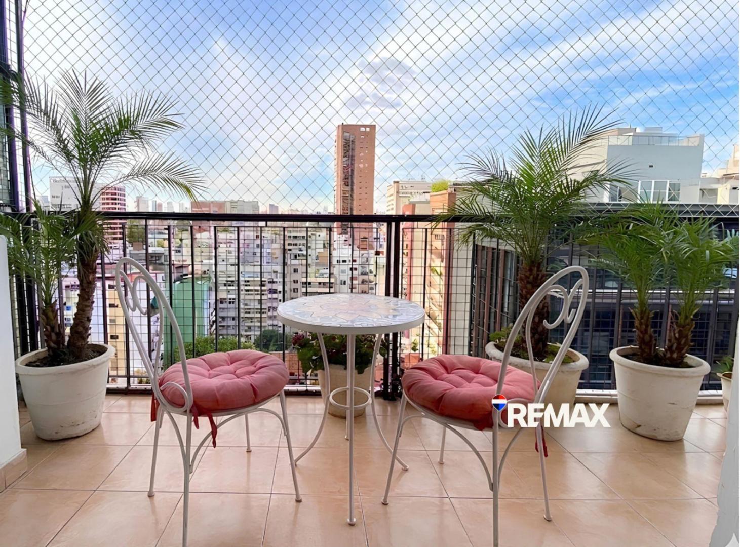 Foto de Venta Depto. 4Amb. Las Cañitas Balcón a reciclar, imagen 3