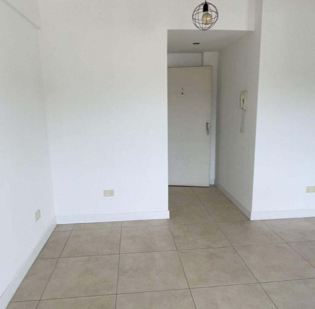 Foto de Alquiler+ Excelente 2 amb+ Cochera+ Villa Urquiza, imagen 2