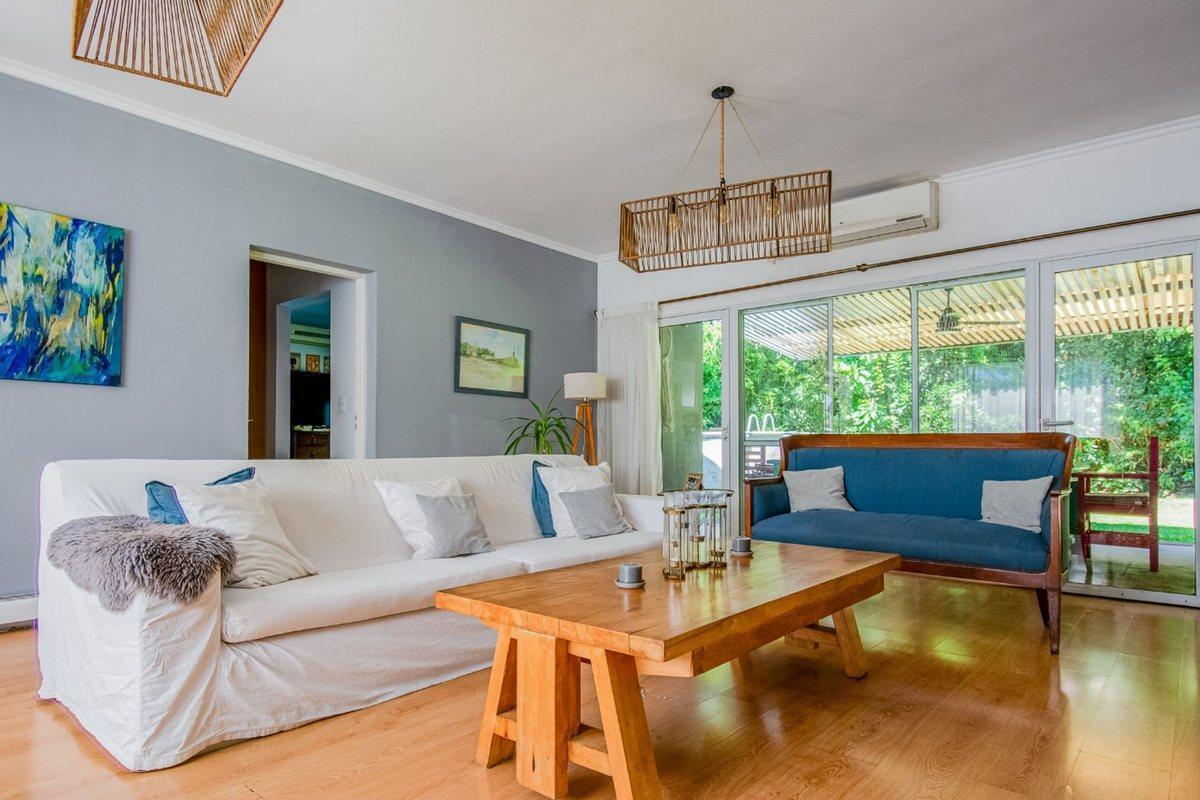 Foto de VENTA CASA 5 AMB SUITE PB BARRIO TRES HORQUETAS, imagen 3