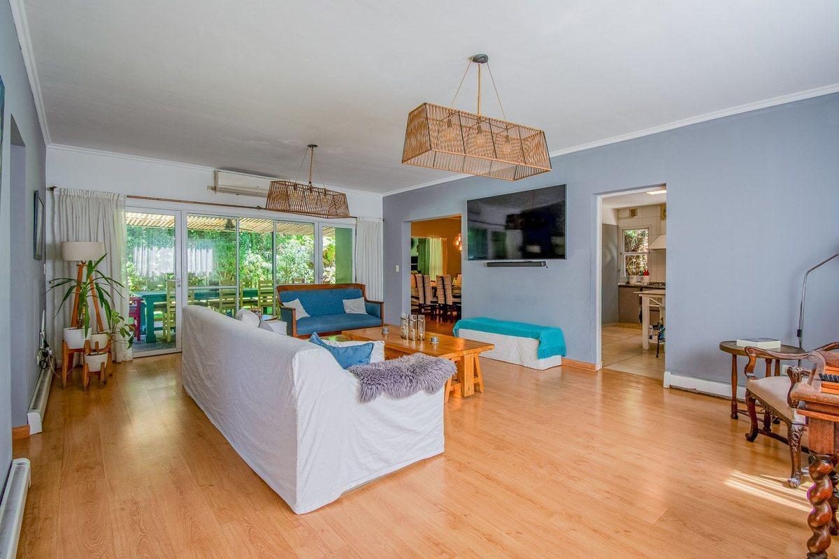 Foto de VENTA CASA 5 AMB SUITE PB BARRIO TRES HORQUETAS, imagen 2