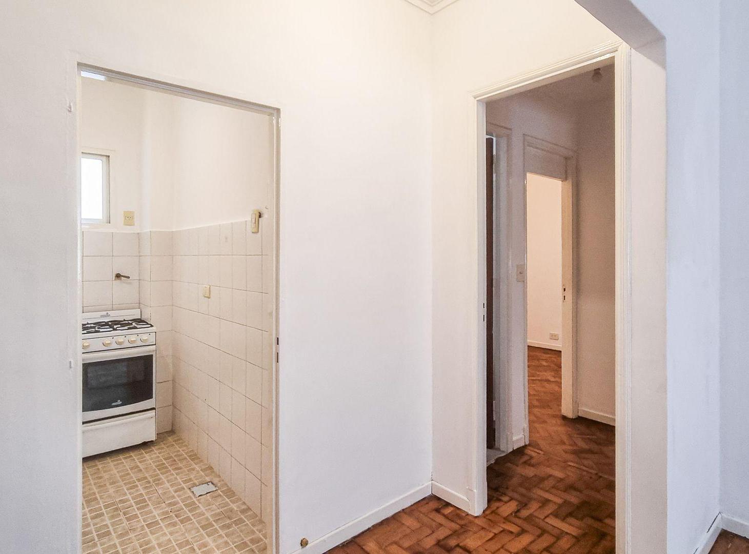 Foto de VENTA 3 AMB Colegiales- J. Newbery Con RENTA, imagen 3