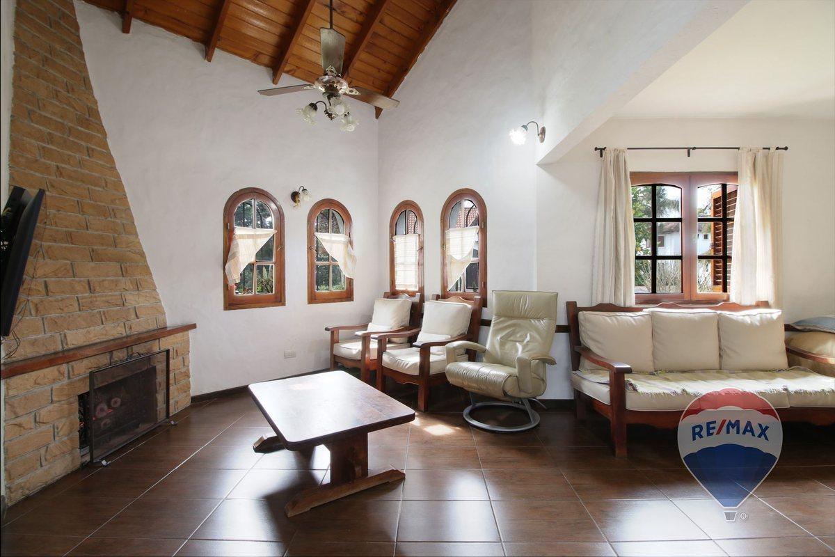 Foto de Casa 5amb Lote Grande Aranjuez Country OPORTUNIDAD, imagen 2