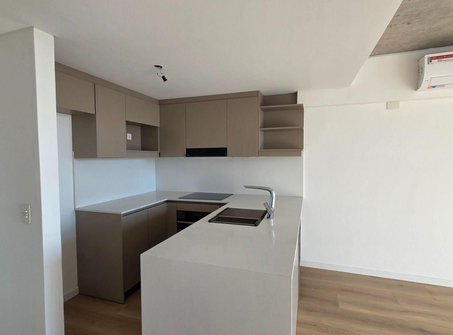 Foto de Venta depto 2 amb a ESTR. Balcon/Pileta- Belgrano, imagen 2