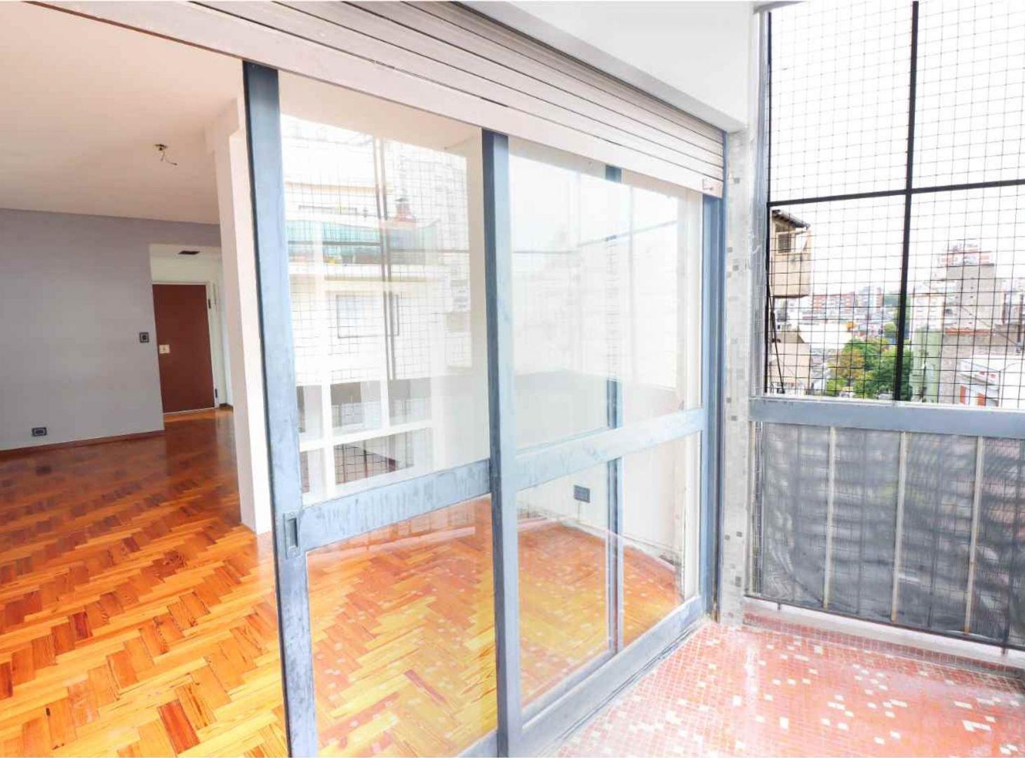 Foto de DEPTO VENTA 4 AMB BALCON BALVANERA, imagen 4