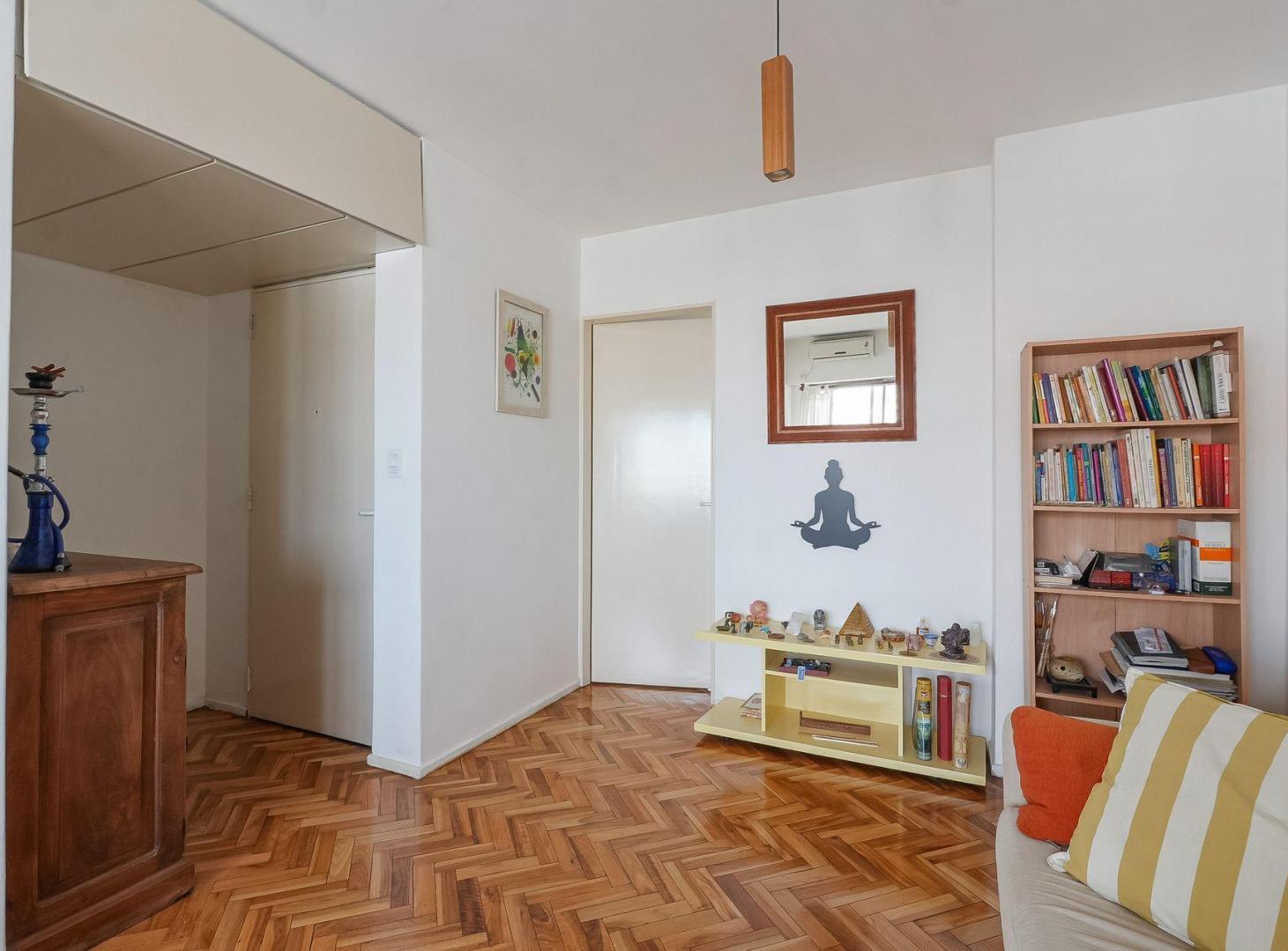 Foto de Venta dpto 3 amb con balcón Belgrano Apto crédito, imagen 2