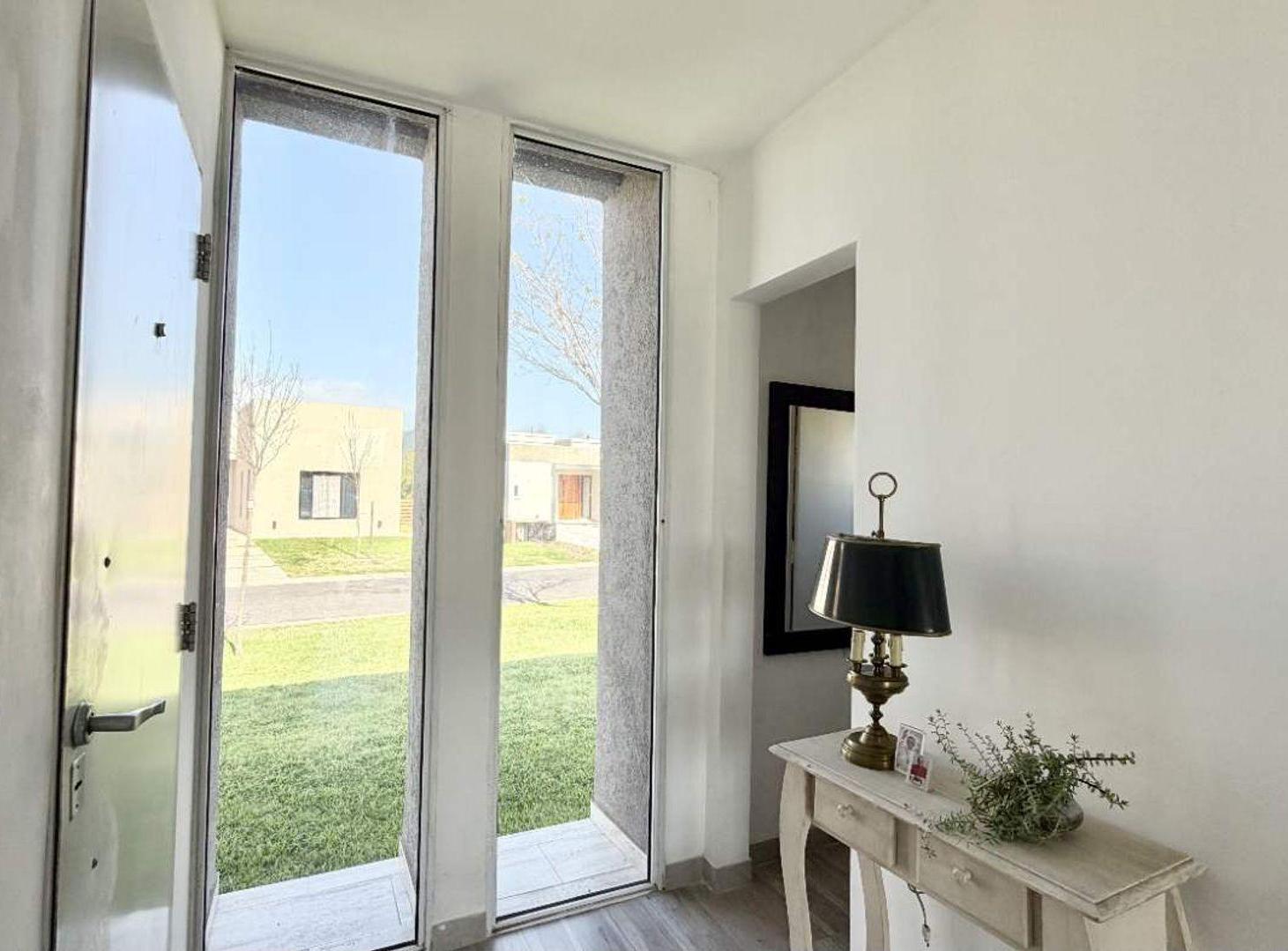 Foto de VENTA CASA 3 DORMITORIOS PILAR DEL ESTE SAN RAMÓN, imagen 3