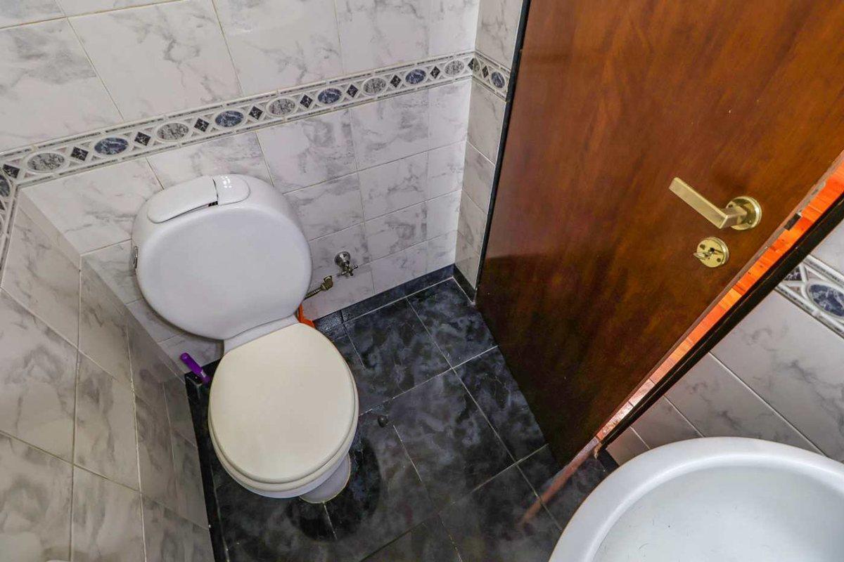 Foto de VENTA CASA 3 AMBIENTES CON COCHERA EN MONTE CASTRO, imagen 4
