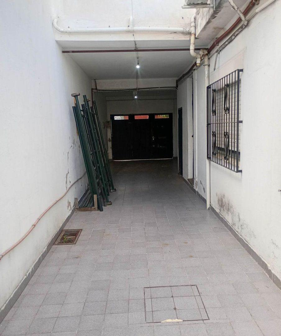 Foto de VENTA CASA MULTIFAMILIAR 2 PHS.COCHERA AVELLANEDA, imagen 2