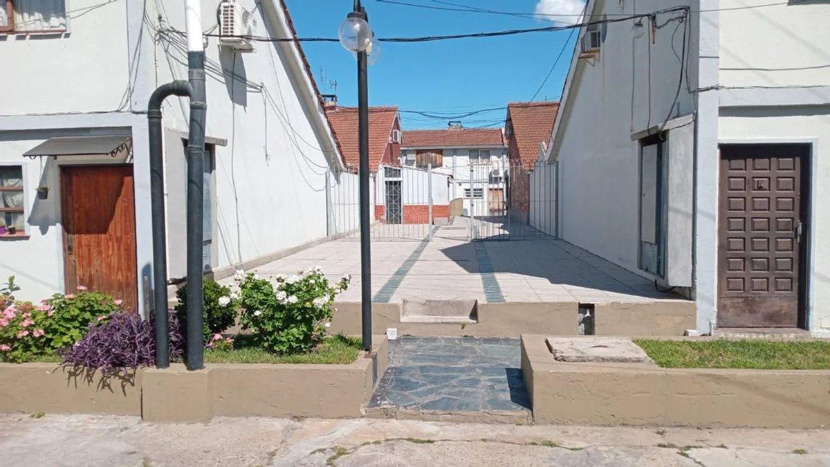 Foto de Venta PH 2 amb. c/ patio Lanús APTO CRÉDITO, imagen 5