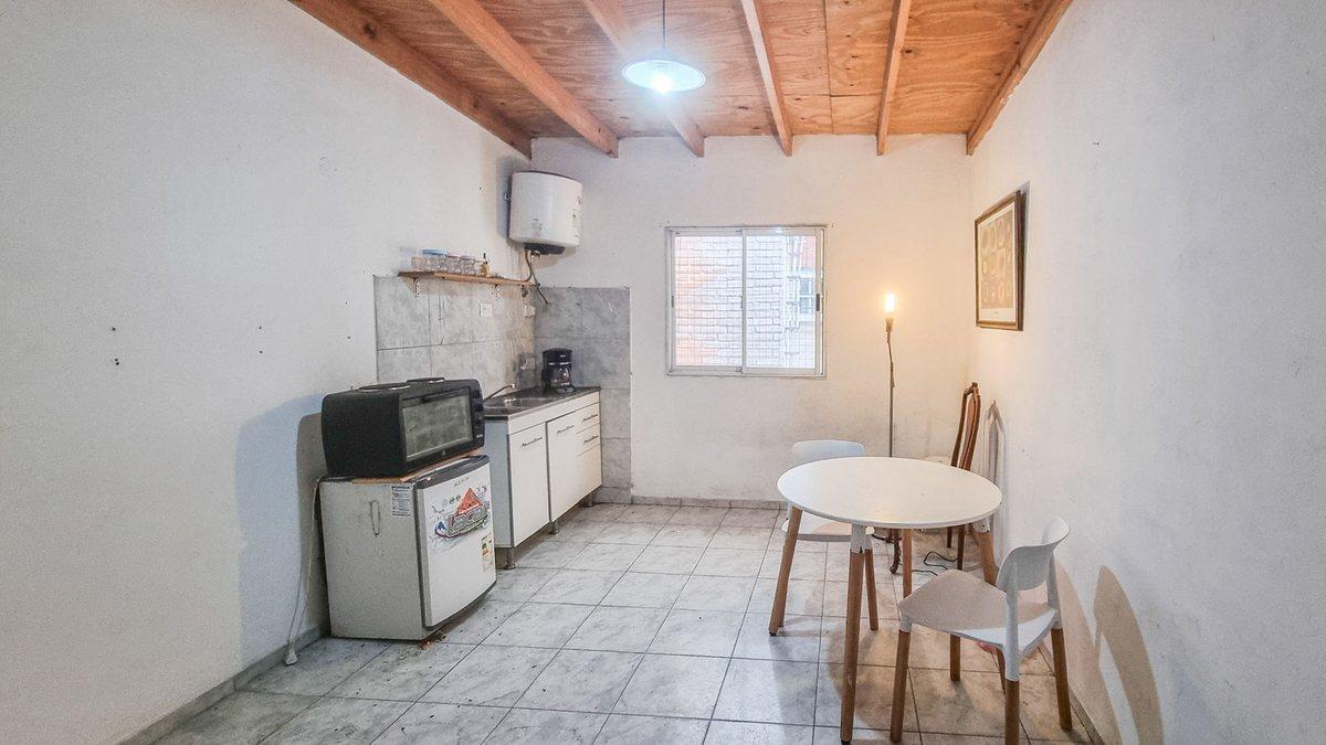 Foto de Alquiler Depto 2 amb en plata alta - Ciudadela, imagen 1