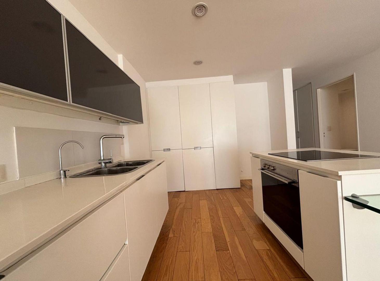 Foto de EXCLUSIVO DEPTO 2 AMB C/ COCHERA | PALACIO BELLINI, imagen 4