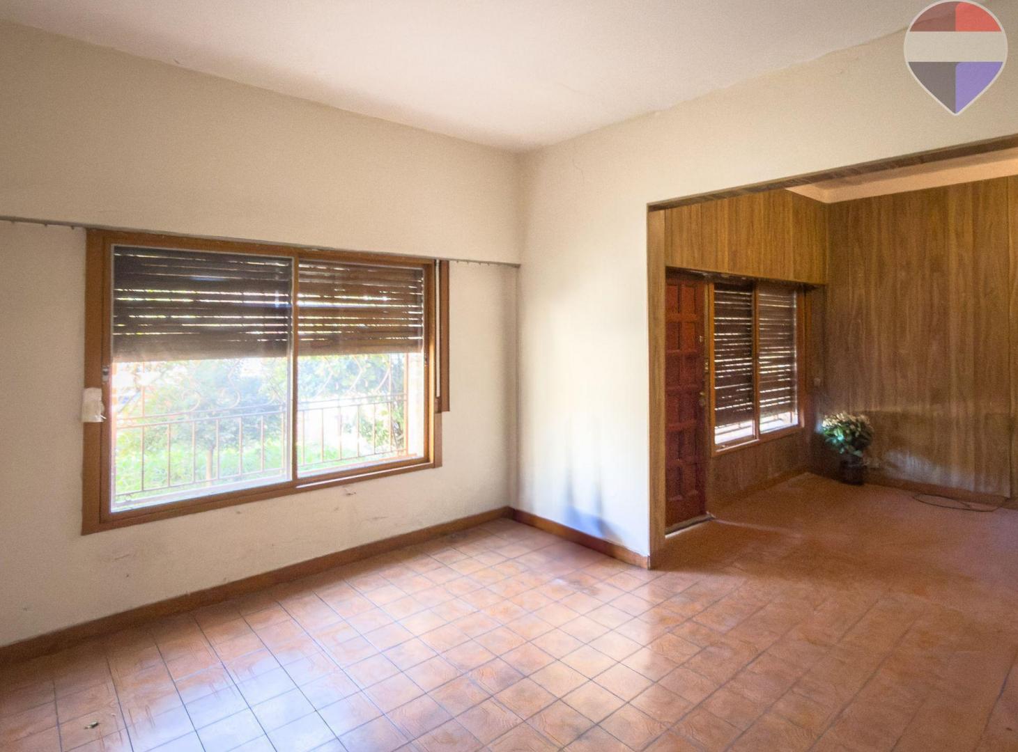 Foto de VENTA – CASA MULTIFAMILIAL / LOTE PROPIO EN MUNRO, imagen 1