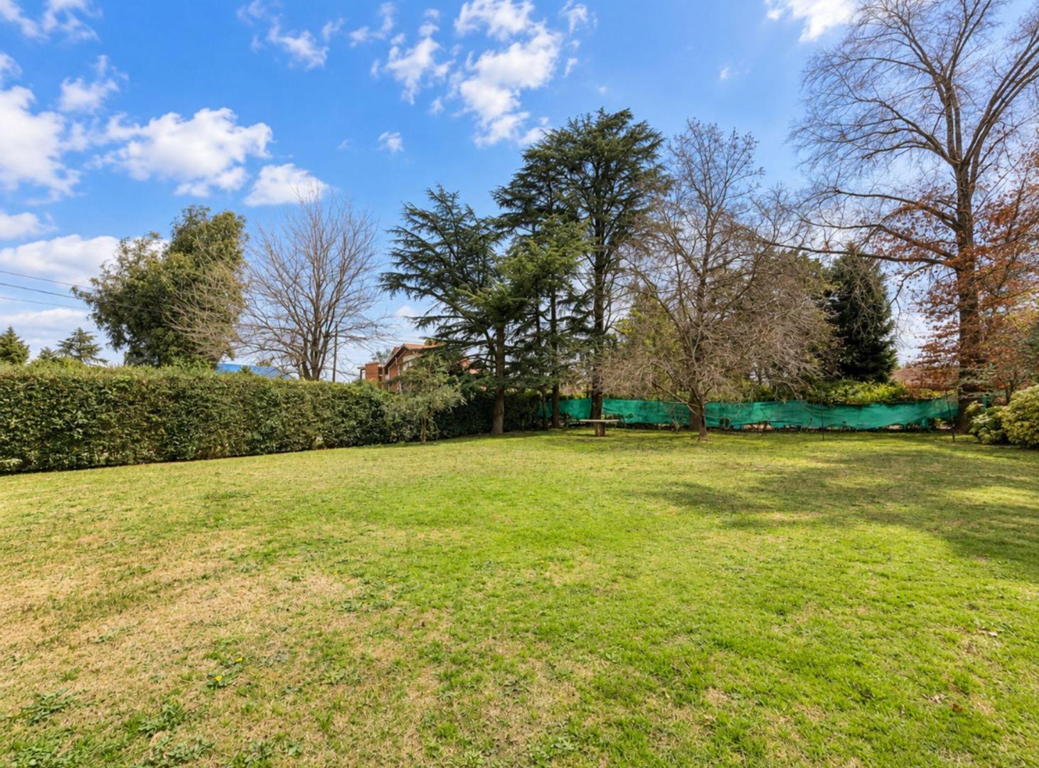 Foto de VENTA 5 LOTES EN LA ARBOLADA LAS CAMELIAS 1300 m2, imagen 5