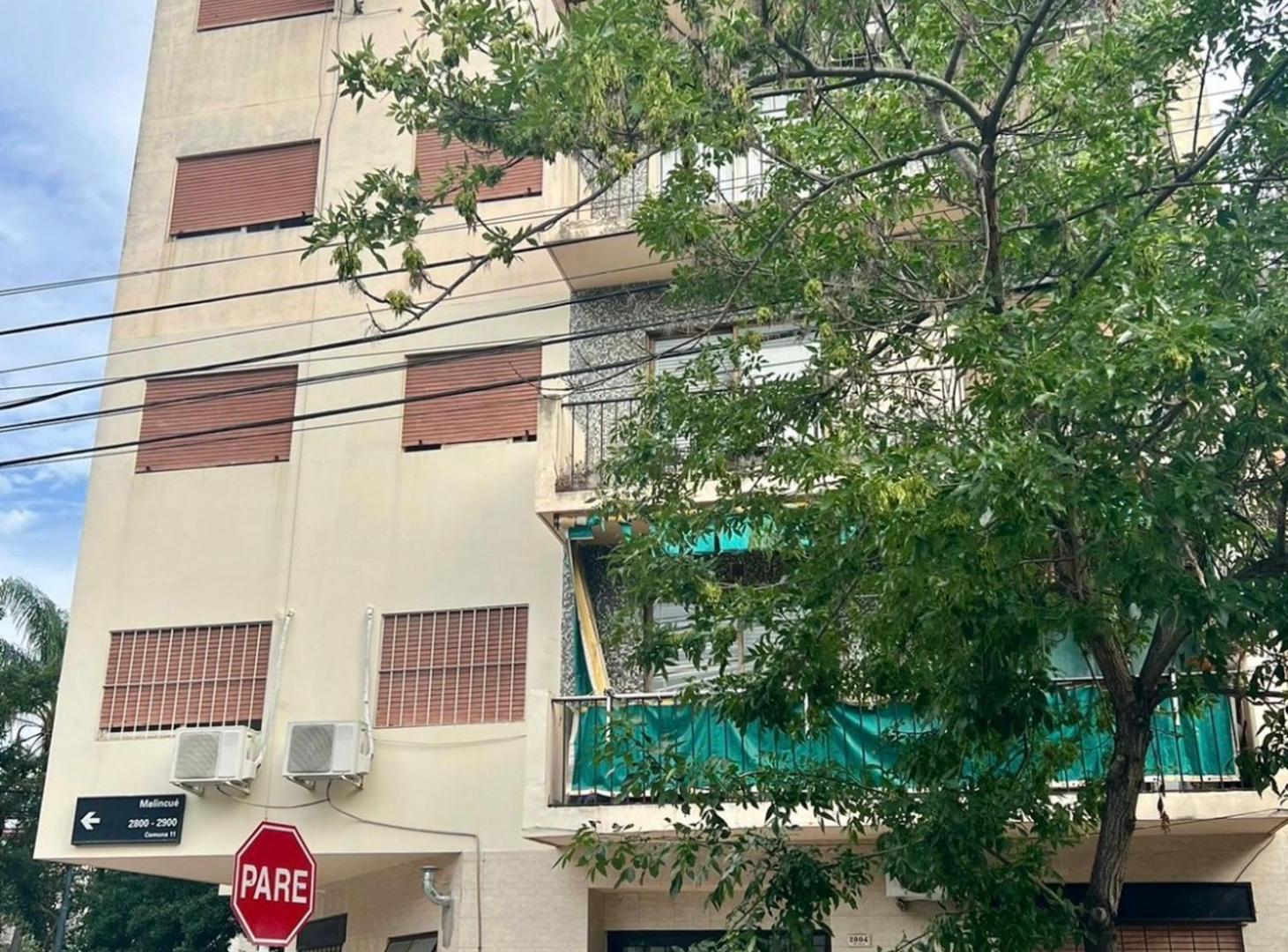 Foto de VENTA DPTO. 2 AMB. APTO PROF. VILLA DEL PARQUE, imagen 2