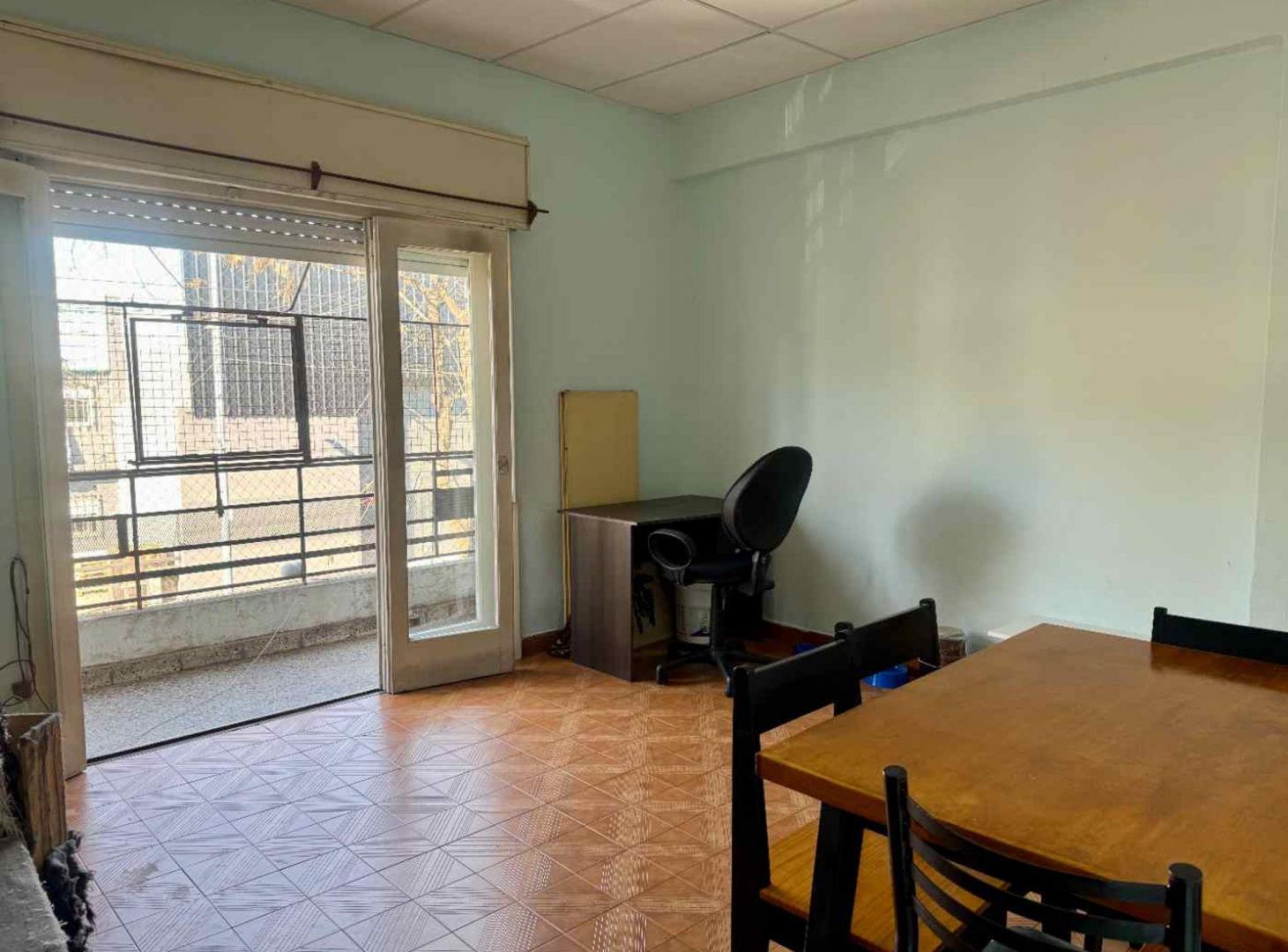 Foto de VENTA PH 3amb balcon sin expensas Parque Patricios, imagen 2
